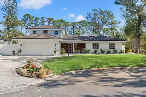 2506 Madrid Way S, Saint Petersburg, FL 33712
