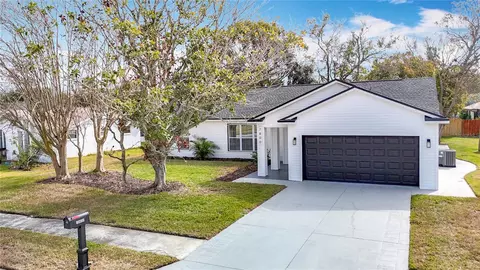 7800 Willow Brook Ct, Hudson, FL 34667