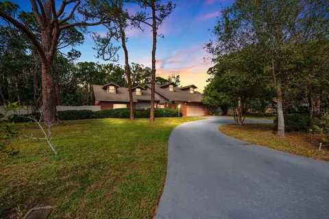 8730 143rd St N, Seminole, FL 33776
