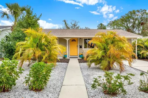 2326 44th St S, Saint Petersburg, FL 33711