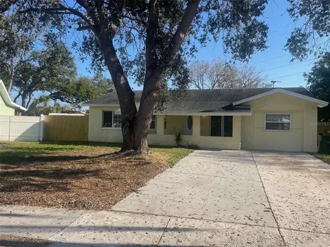 8969 109th Ter, Seminole, FL 33777