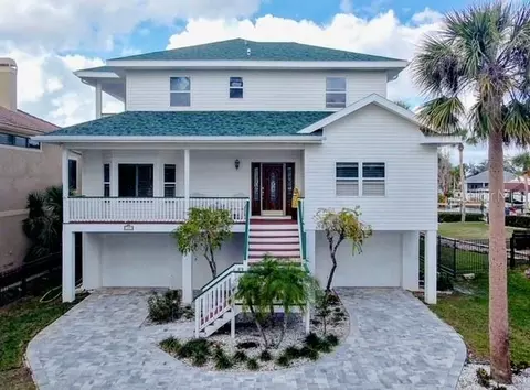 54 Central Ct, Tarpon Springs, FL 34689