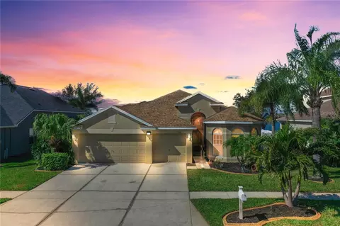1604 Mira Lago Cir, Ruskin, FL 33570