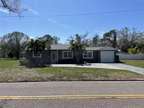 561 Park St S, Saint Petersburg, FL 33707