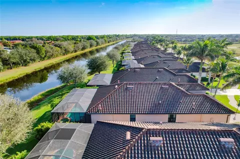 View/Area - 2902 Aviamar Cir, Naples, FL 34114 photo 2 of 13