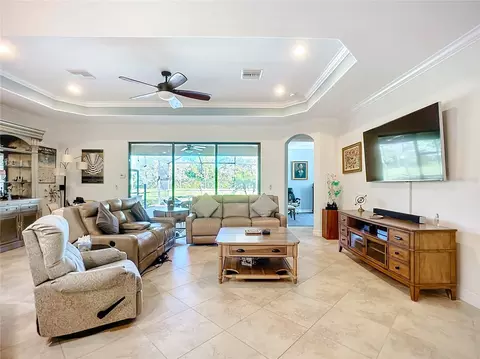 Living - 2902 Aviamar Cir, Naples, FL 34114 photo 2 of 3