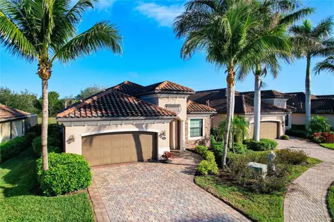 Exterior - 2902 Aviamar Cir, Naples, FL 34114 photo 3 of 15