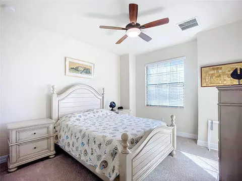 Bedroom - 2902 Aviamar Cir, Naples, FL 34114 photo 4 of 9