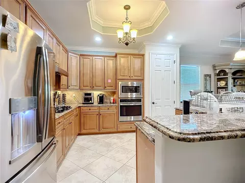 Kitchen - 2902 Aviamar Cir, Naples, FL 34114 photo 3 of 5