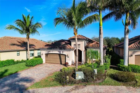 Exterior - 2902 Aviamar Cir, Naples, FL 34114 photo 5 of 15