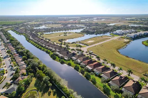 View/Area - 2902 Aviamar Cir, Naples, FL 34114 photo 8 of 13
