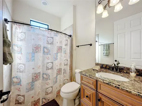 Bath - 2902 Aviamar Cir, Naples, FL 34114 photo 4 of 4