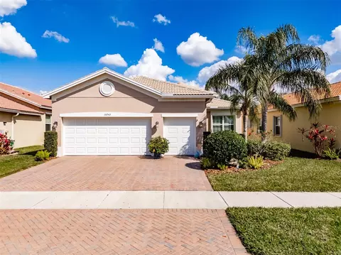 16243 Cape Coral Dr, Wimauma, FL 33598