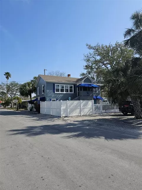 823 Gulf Blvd, Indian Rocks Beach, FL 33785