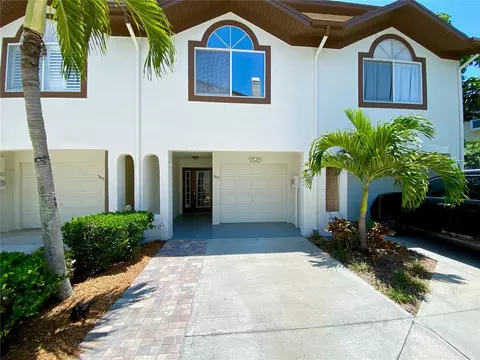365 Madeira Cir, Tierra Verde, FL 33715