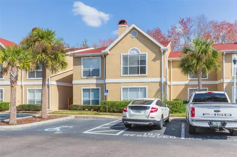 9481 Highland Oak Dr #413, Tampa, FL 33647