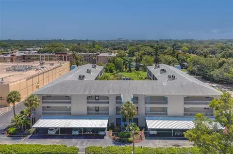 215 Valencia Blvd #207, Belleair Bluffs, FL 33770