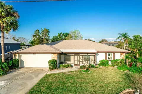 625 Kingston Ct, Apollo Beach, FL 33572