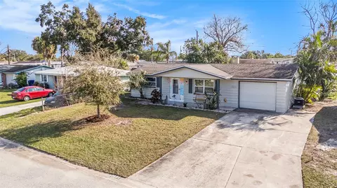 3624 Wiltshire Dr, Holiday, FL 34691
