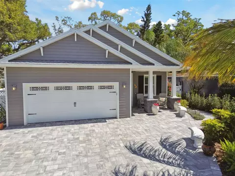 912 Gulf View Blvd, Dunedin, FL 34698