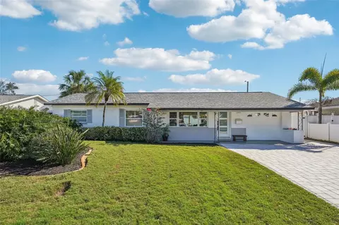 2851 66th Way N, Saint Petersburg, FL 33710