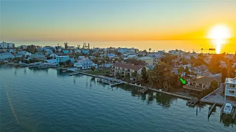 148 93rd Ave, Treasure Island, FL 33706
