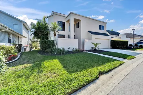 616 Peninsular Dr, Lakeland, FL 33813