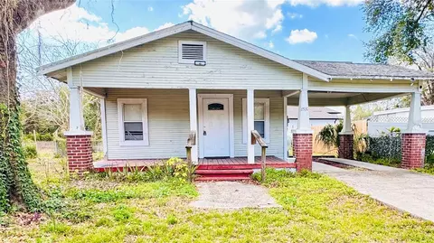 8520 N Brooks St, Tampa, FL 33604