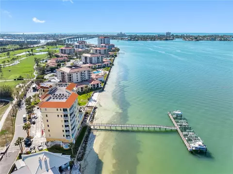 6025 Sun Blvd #302, Saint Petersburg, FL 33715