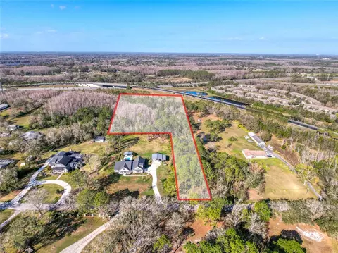 6034 Lakeside Dr, Lutz, FL 33558