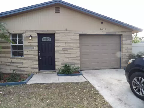 9038 Walsingham Rd, Largo, FL 33773