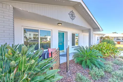 1628 Costa St, Sun City Center, FL 33573