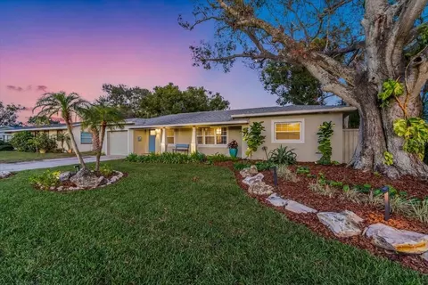 3933 60th St N, Saint Petersburg, FL 33709