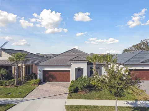 31675 Cannon Rush Dr, San Antonio, FL 33576