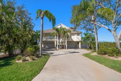 14554 90th Ave, Seminole, FL 33776