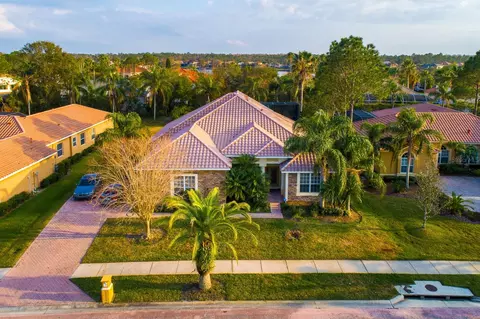 10534 Bermuda Isle Dr, Tampa, FL 33647