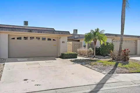 652 Boca Ciega Point Blvd N, Saint Petersburg, FL 33708