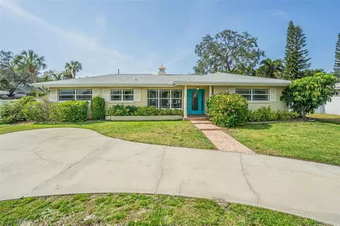 306 Indian Rocks Rd S, Largo, FL 33770