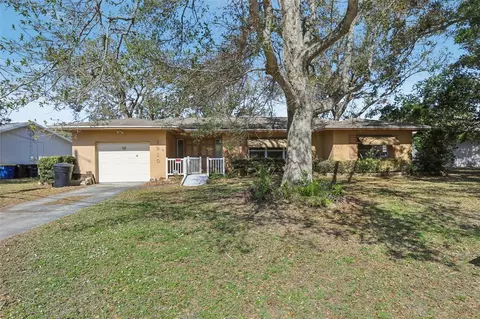 1910 Rainbow Dr, Clearwater, FL 33765
