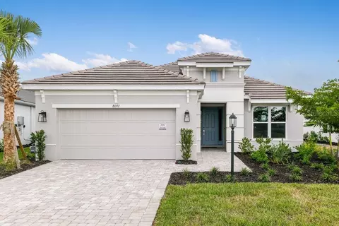 8092 Moonbeam Ave, Sarasota, FL 34241