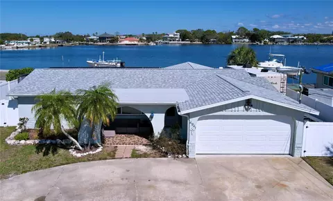 4941 Waterside Dr, Port Richey, FL 34668