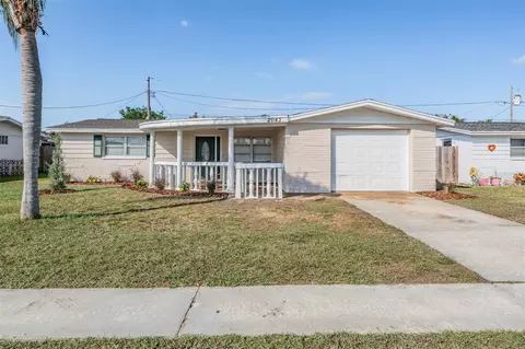 2043 Erin Dr, Holiday, FL 34690