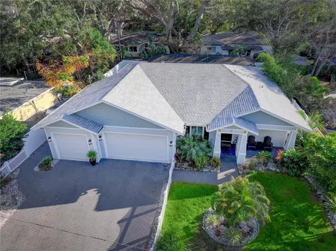 817 Wilkie St, Dunedin, FL 34698