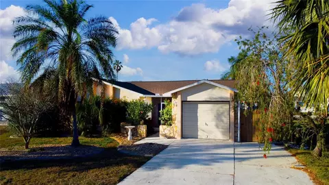7623 Mako Dr, Hudson, FL 34667