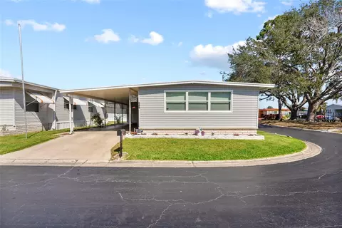 10429 Peaceful Dr, Largo, FL 33773