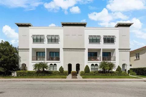 2571 W Platt St, Tampa, FL 33609