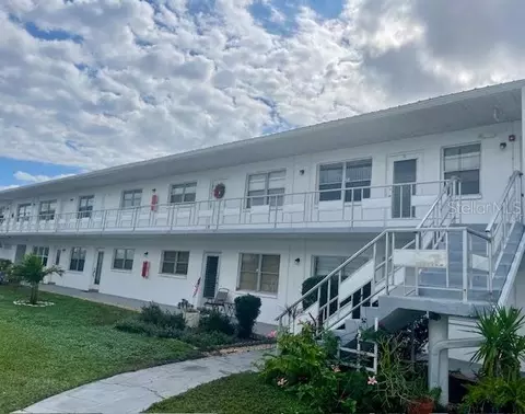5895 18th St N #11, Saint Petersburg, FL 33714
