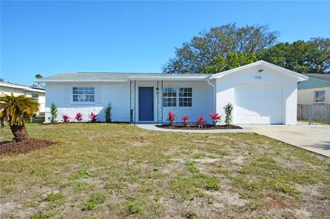1152 Viking Dr, Holiday, FL 34691