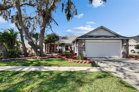 4119 Longfellow Dr, Plant City, FL 33566