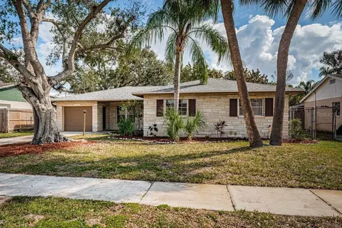 4807 Wynwood Dr, Tampa, FL 33615